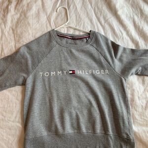 COPY - COPY - Grey from crew neck